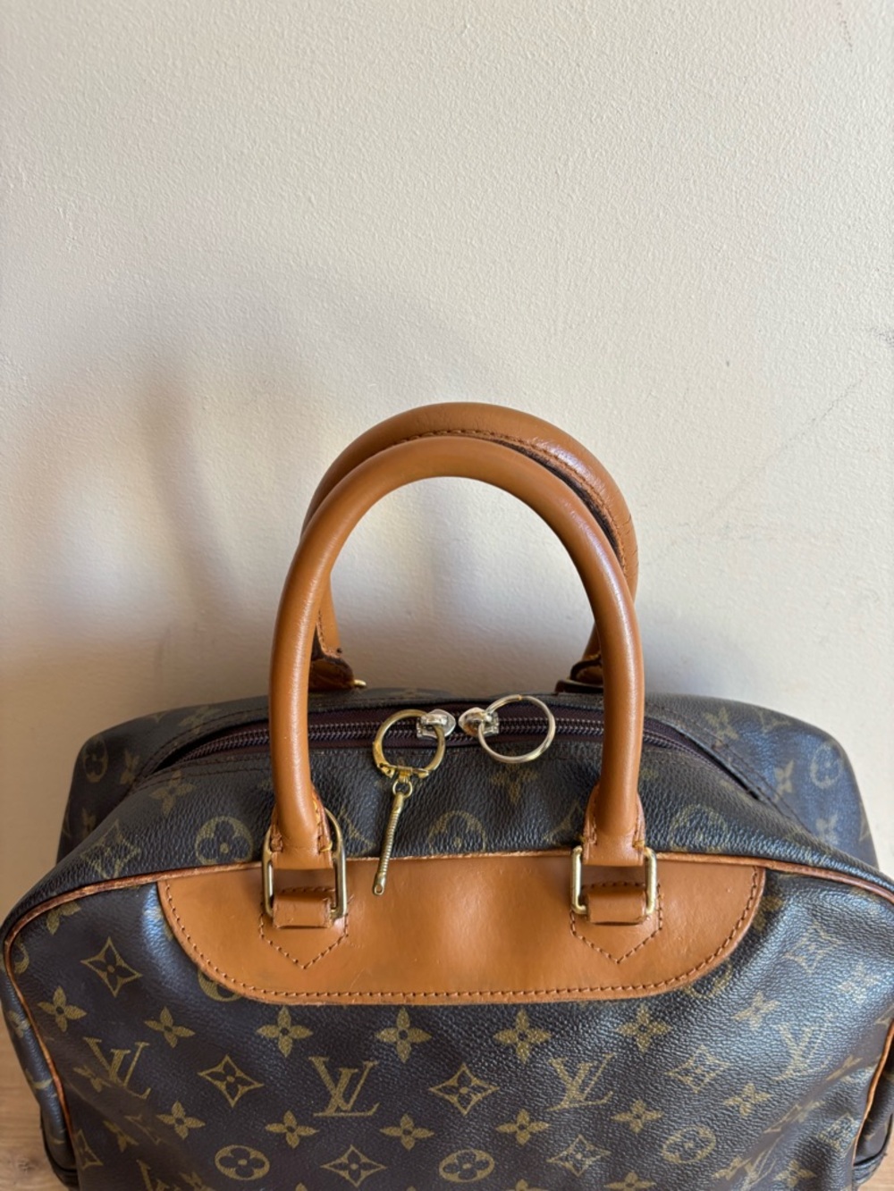 Authentic Louis Vuitton monogram deauville tote - Picture 2 of 9